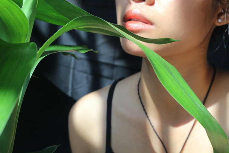 Anti-Aging Habits That Actually Work: Beyond Hype and Quick Fixes