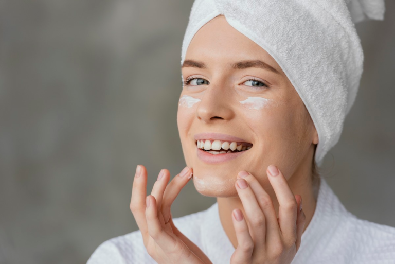 How to Use Salicylic Acid for Oily Skin (Dermatologist Tips)