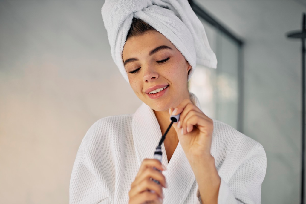 Best Ingredients for Combination Skin Serums (Dermatologist-Approved Guide)