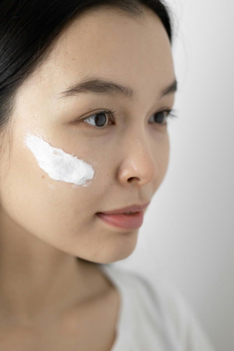 Best 12 Avène Moisturizers for Sensitive Skin (Dermatologist‑Approved Guide)
