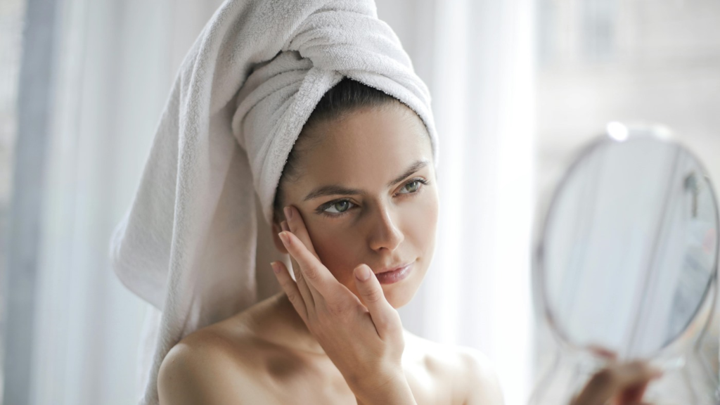 Pore Minimizing Routine for Sensitive Skin: Professional Skincare Guide