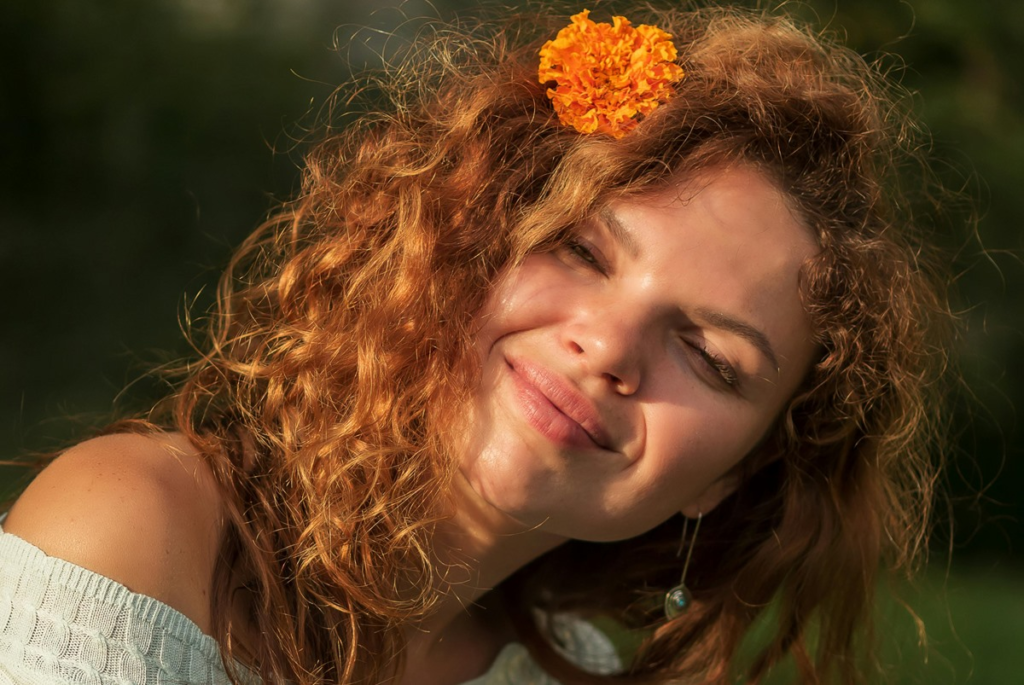 Best 10 Shampoos for Dry and Frizzy Hair: A Comprehensive Guide for Smooth, Nourished Hair
