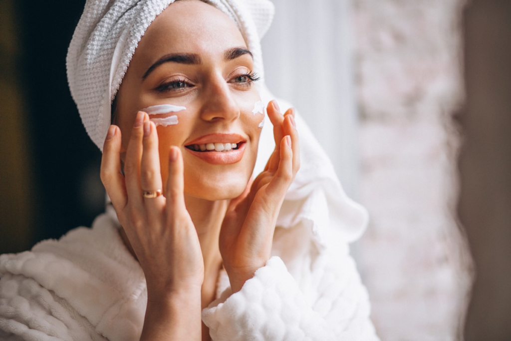 Best Professional Skincare Routine for Oily but Aging Skin: Dermatologist Step-by-Step Guide After 40–50